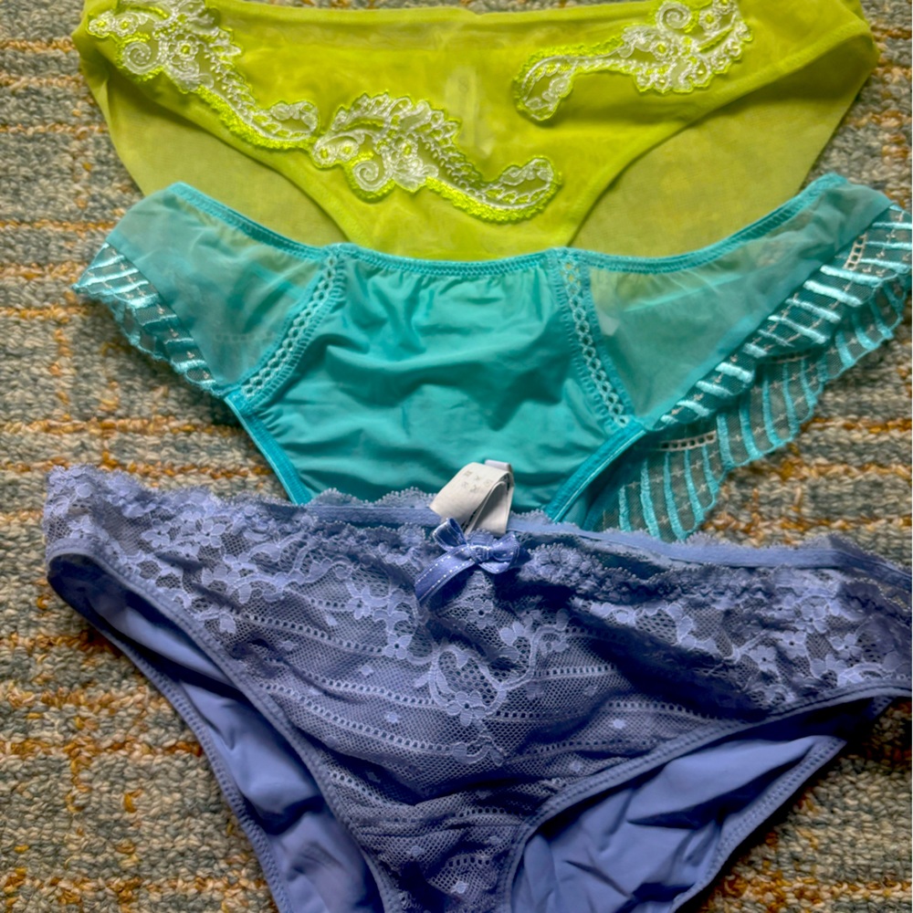 Chantelle Trio of bright colored panties. Size Small